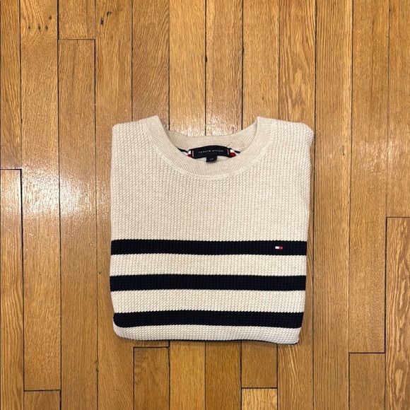 Tommy Hilfiger Men's Cream and Black Striped Sweater - Picture 2 of 6